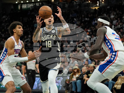 76ers Bucks Basketball