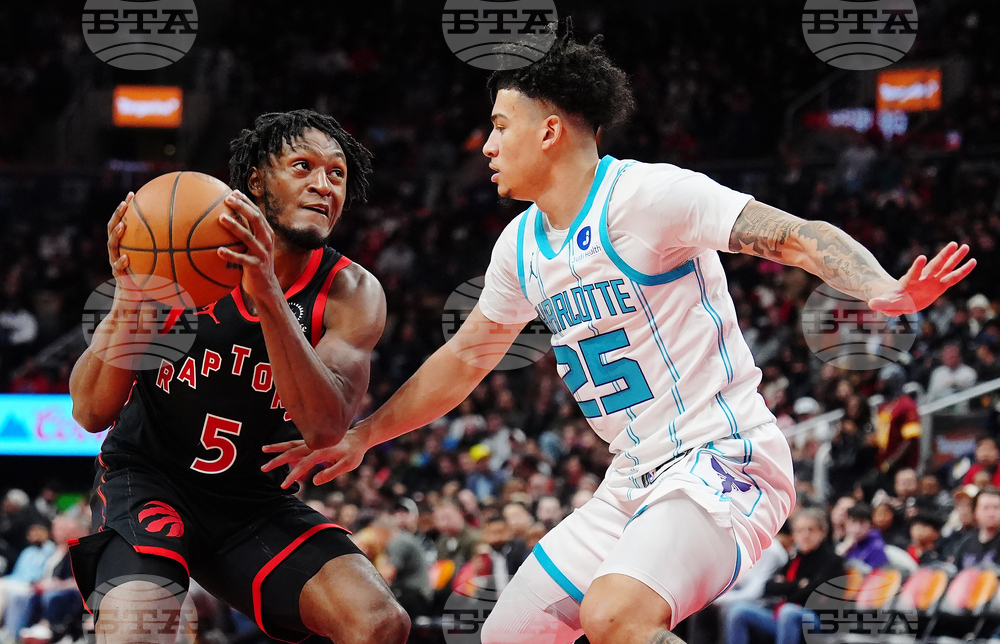 Hornets Raptors Basketball