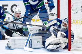 Mammoth Canucks Hockey