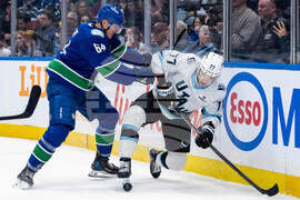 Mammoth Canucks Hockey