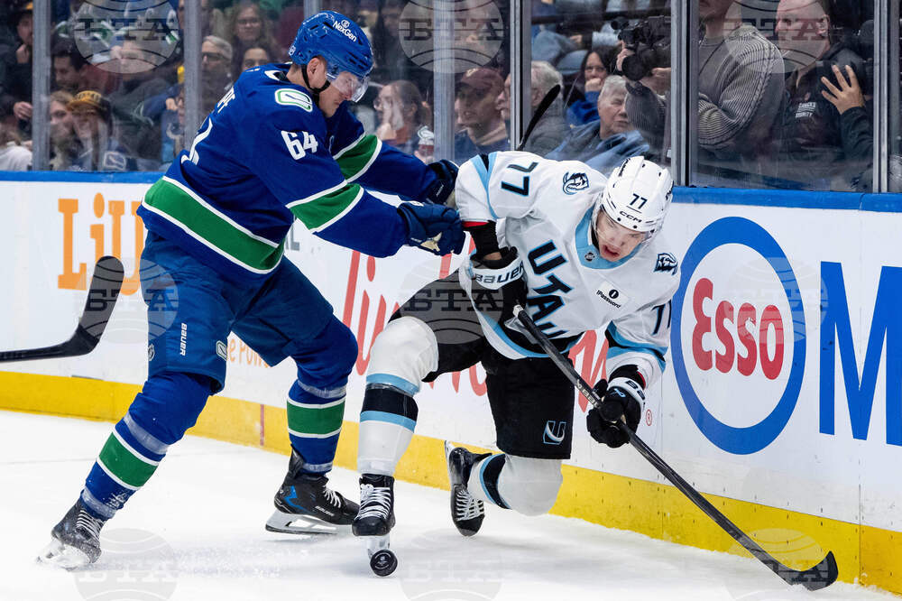 Mammoth Canucks Hockey