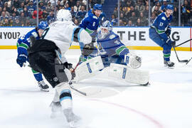 Mammoth Canucks Hockey