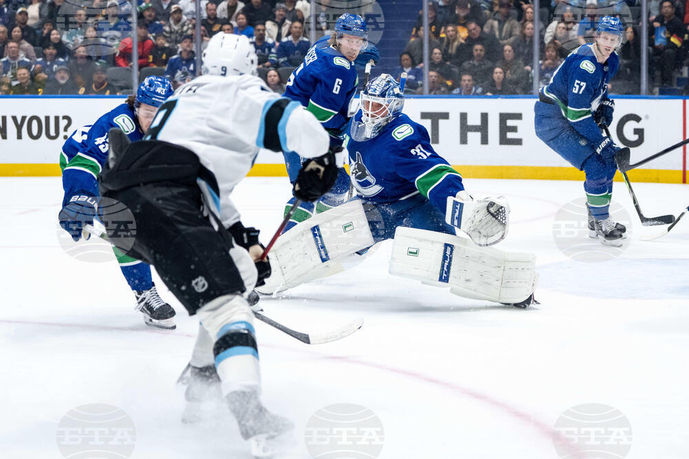 Mammoth Canucks Hockey