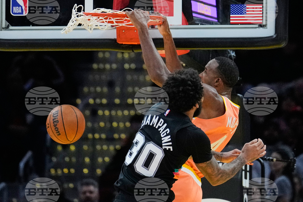 Spurs Cavaliers Basketball