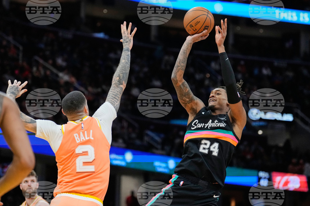 Spurs Cavaliers Basketball