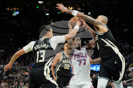 76ers Bucks Basketball