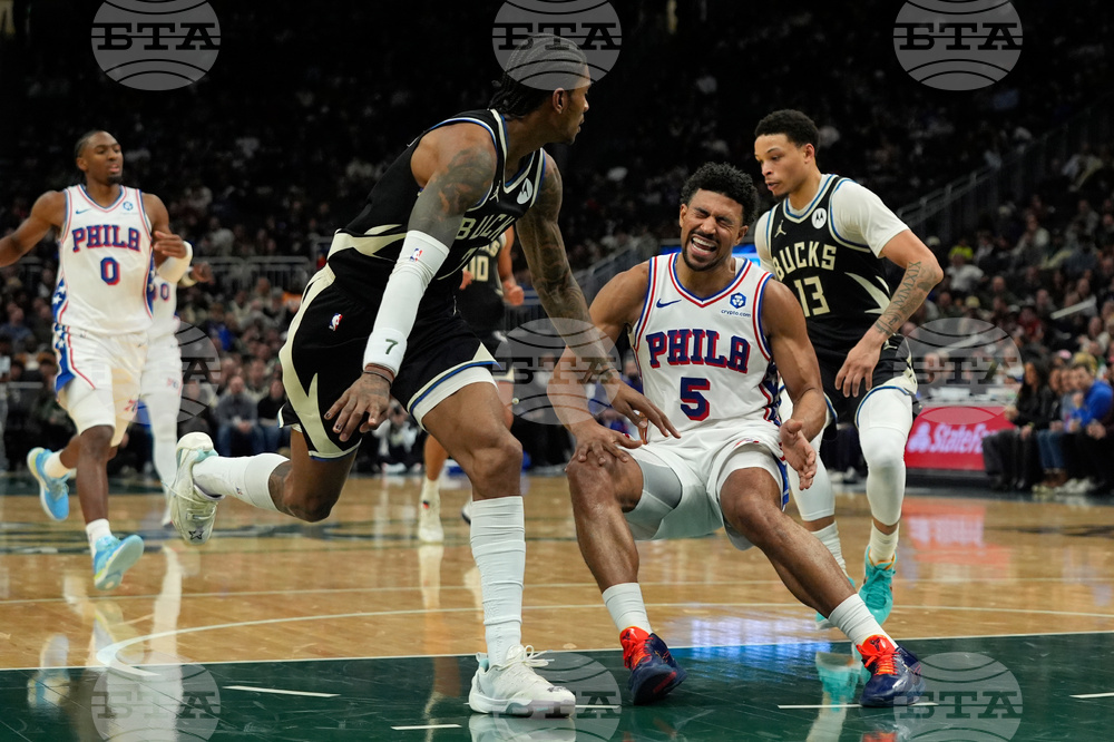 76ers Bucks Basketball