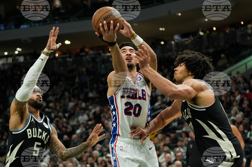 76ers Bucks Basketball