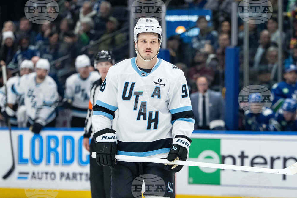 Mammoth Canucks Hockey