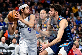 Mavericks Thunder Basketball