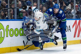 Mammoth Canucks Hockey