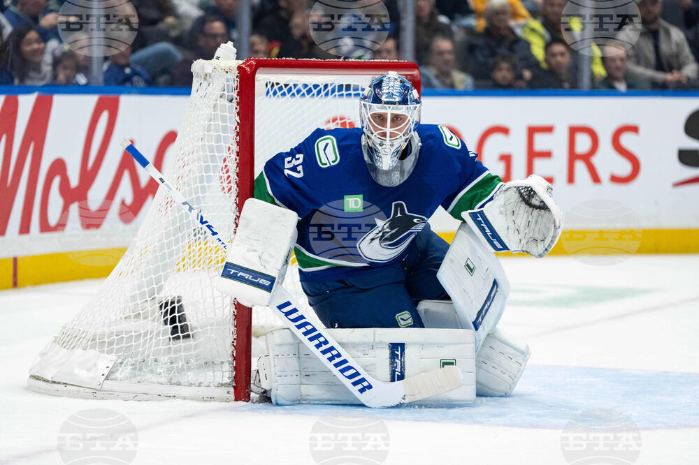 Mammoth Canucks Hockey