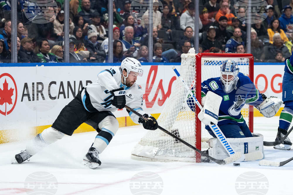 Mammoth Canucks Hockey