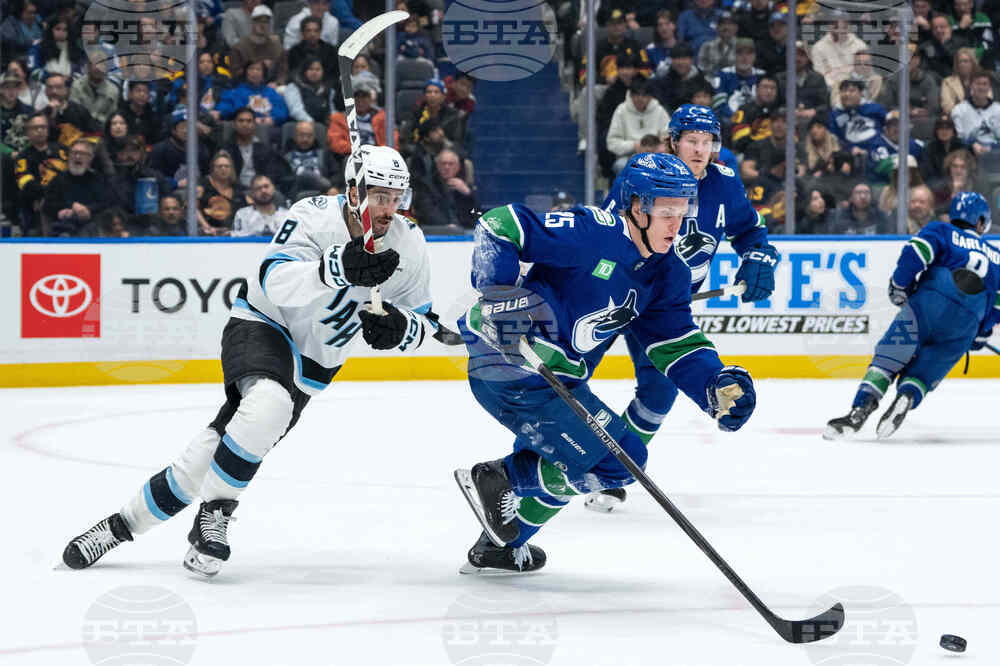 Mammoth Canucks Hockey