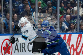 Mammoth Canucks Hockey