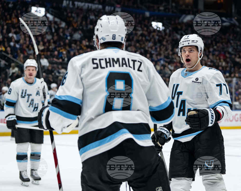 Mammoth Canucks Hockey