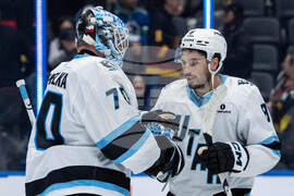 Mammoth Canucks Hockey