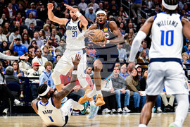 Mavericks Thunder Basketball