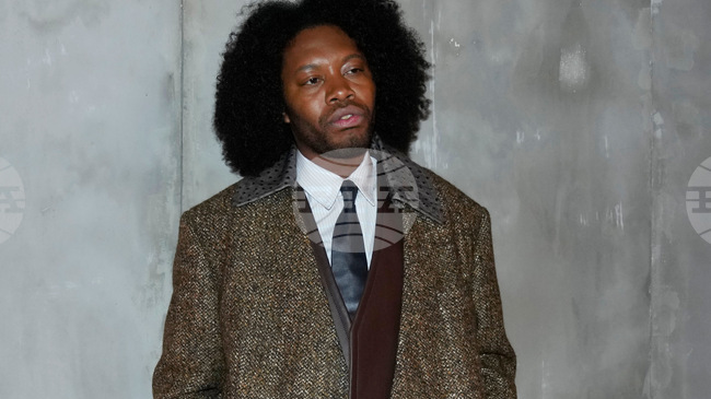 Японската полиция освободи от ареста американския драматург и актьор Джеръми О. Харис 