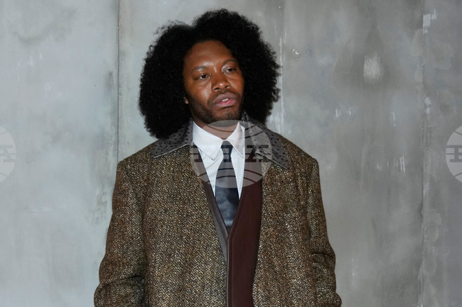 Японската полиция освободи от ареста американския драматург и актьор Джеръми О. Харис 