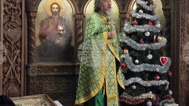 Празнична света литургия отслужи на Никулден архиерейският наместник на Търговищка духовна околия ставрофорен иконом Славчо Проданов