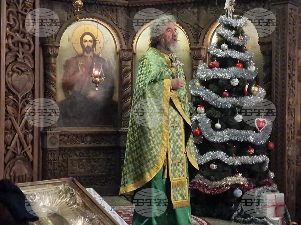 Празнична света литургия отслужи на Никулден архиерейският наместник на Търговищка духовна околия ставрофорен иконом Славчо Проданов