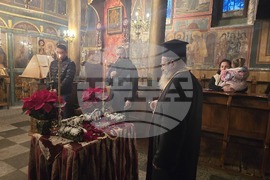 Петрич - храм „Успение Богородично“ - мощи