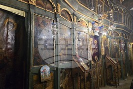 Петрич - храм „Успение Богородично“ - мощи