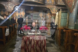 Петрич - храм „Успение Богородично“ - мощи
