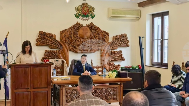 Царево празнува Никулден с ново име за централния си площад и 12 почетни граждани