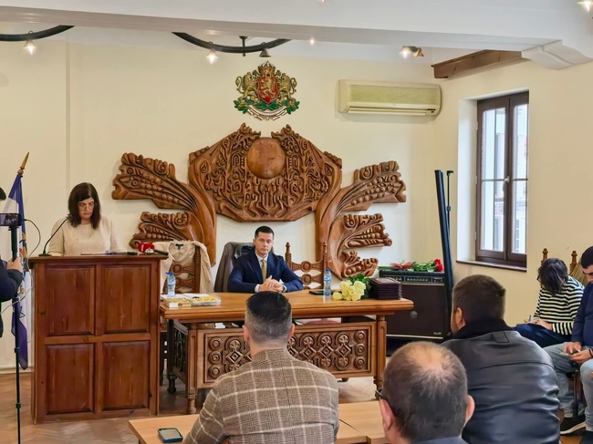 Царево празнува Никулден с ново име за централния си площад и 12 почетни граждани