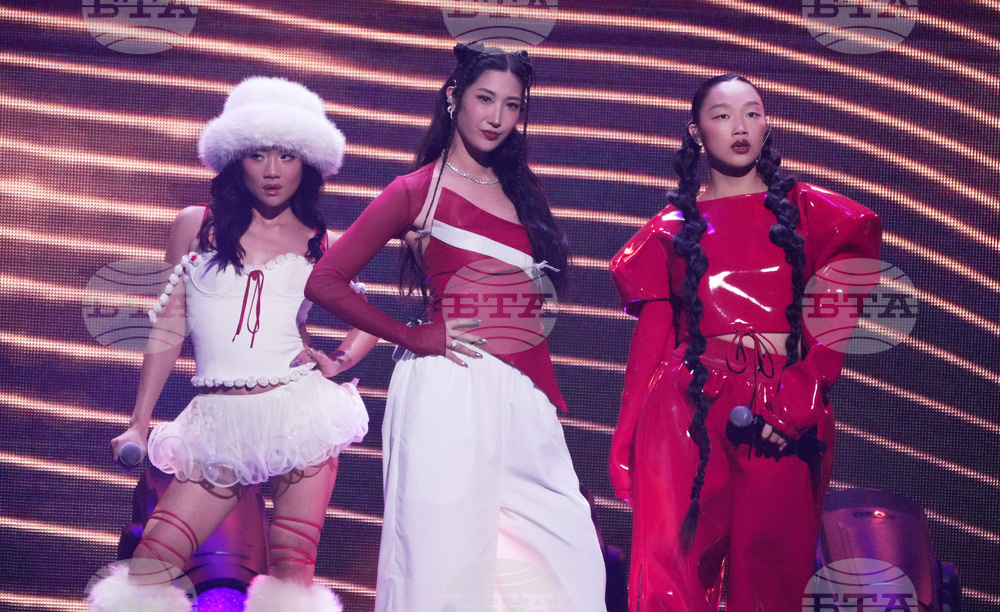 2025 iHeartRadio Jingle Ball - Los Angeles - Show