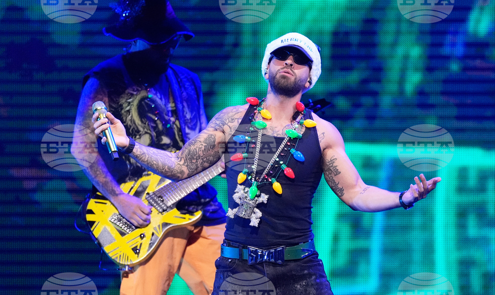 2025 iHeartRadio Jingle Ball - Los Angeles - Show