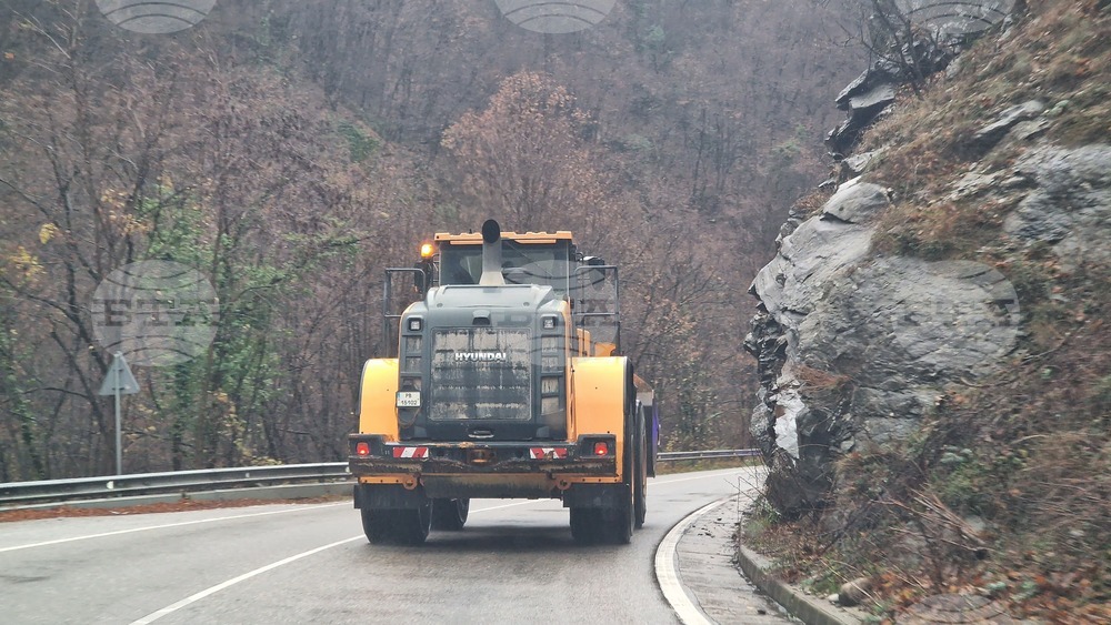 Асеновград-Смолян - свлачище - път