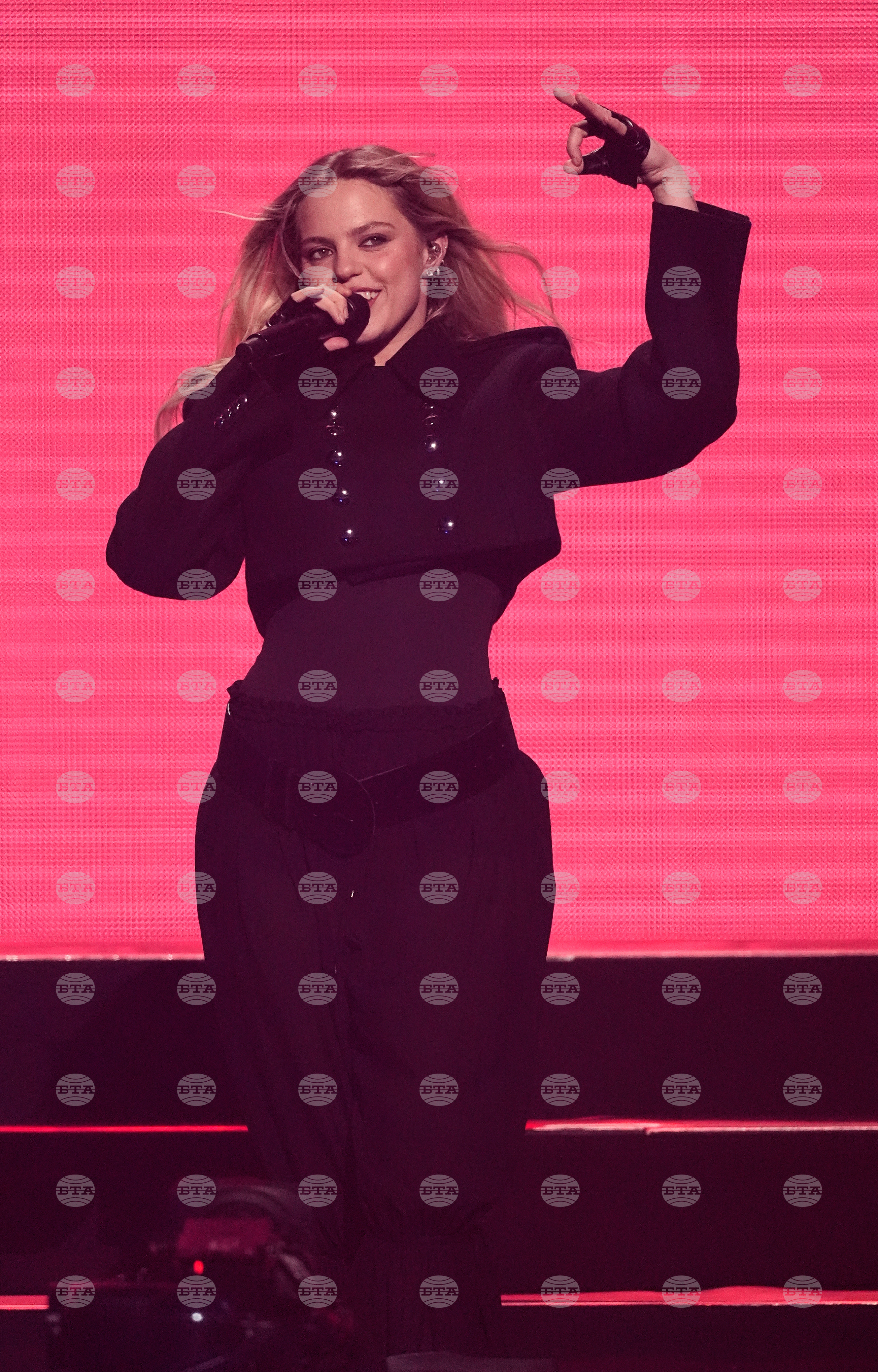 2025 iHeartRadio Jingle Ball - Los Angeles - Show