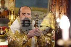 Митрополитски храм „Св. Николай Мирликийски“ - света литургия