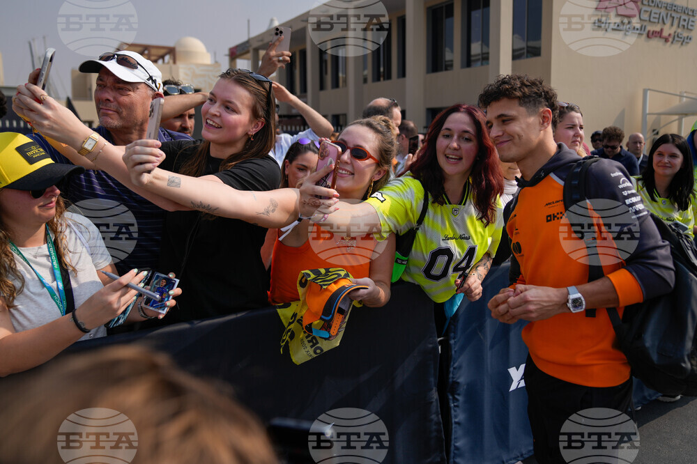 Abu Dhabi F1 GP Auto Racing