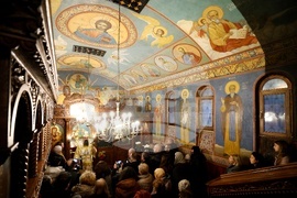 Митрополитски храм „Св. Николай Мирликийски“ - света литургия