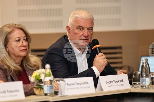 Туризма го правите вие, хотелиерите, които инвестирате в своите обекти, каза кметът на Чепеларе по време на форума на БТА в Пампорово