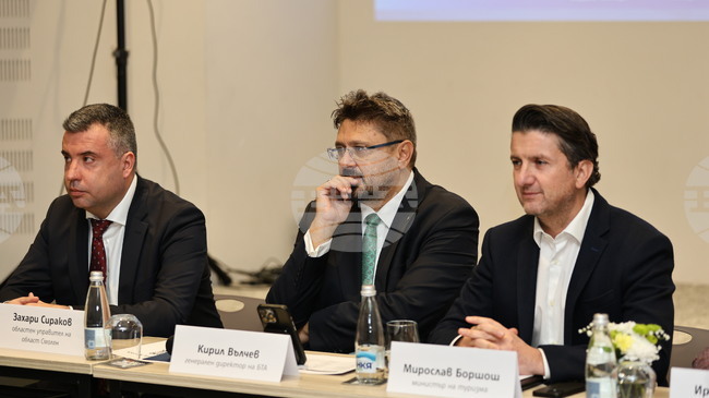 Приоритетите за развитието на област Смолян са транспортна свързаност и отваряне на Беломорския проход, каза областният управител Захари Сираков