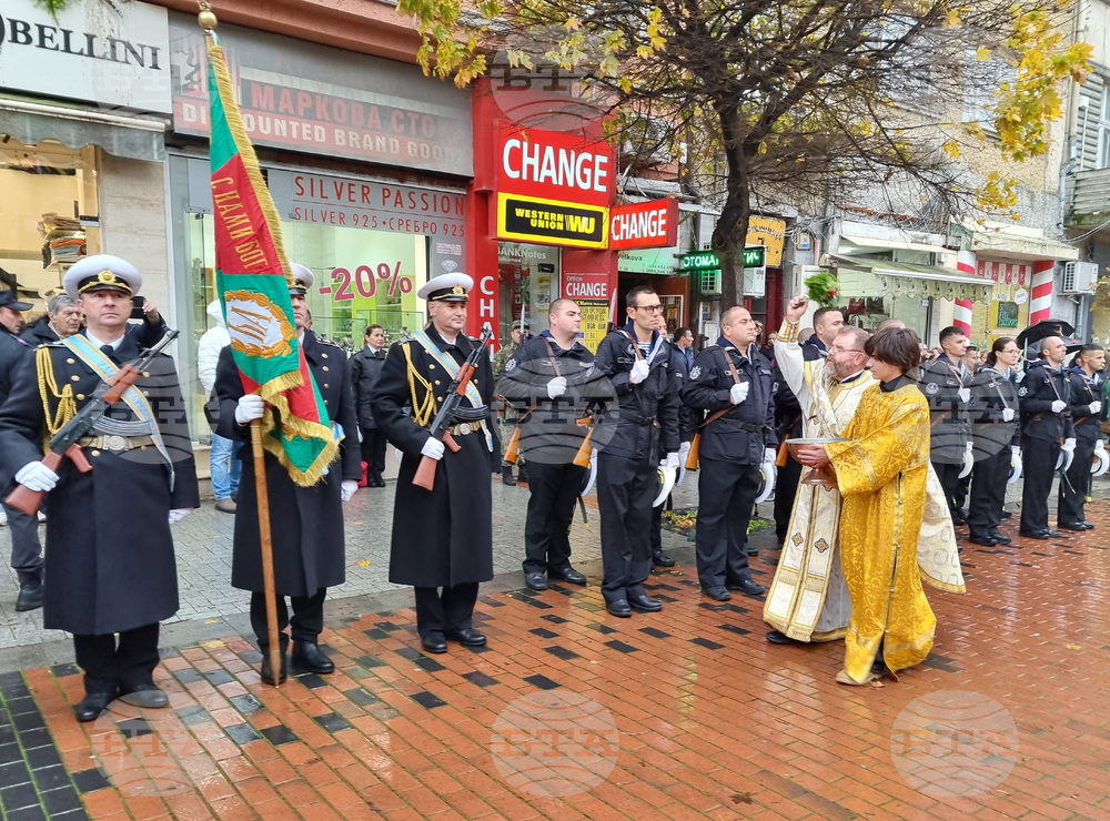 Варна - Никулден - военен ритуал и молебен
