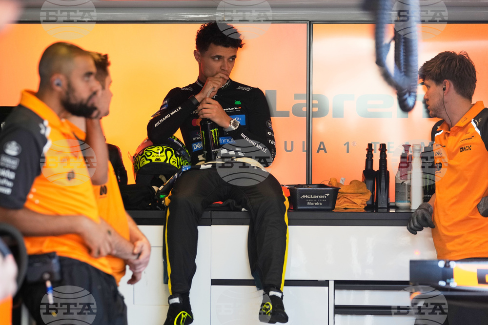 Abu Dhabi F1 GP Auto Racing