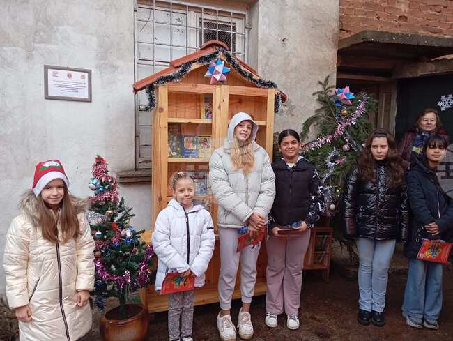 Къщичка за книги е изградена в двора на читалището в Горно Церовене по Фонда за подкрепа на местни инициативи на Община Монтана