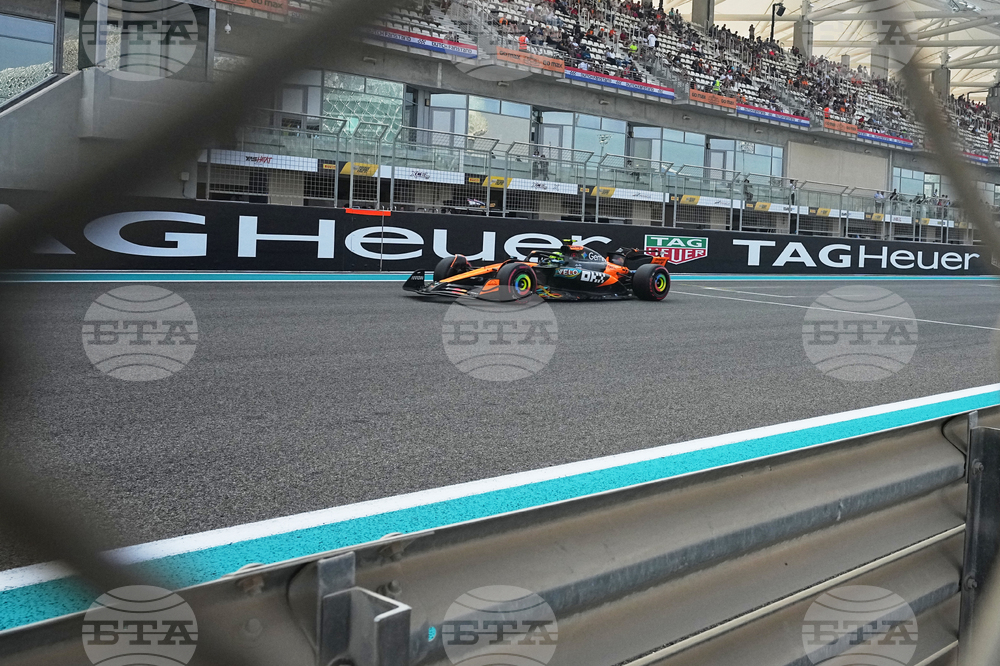 Abu Dhabi F1 GP Auto Racing