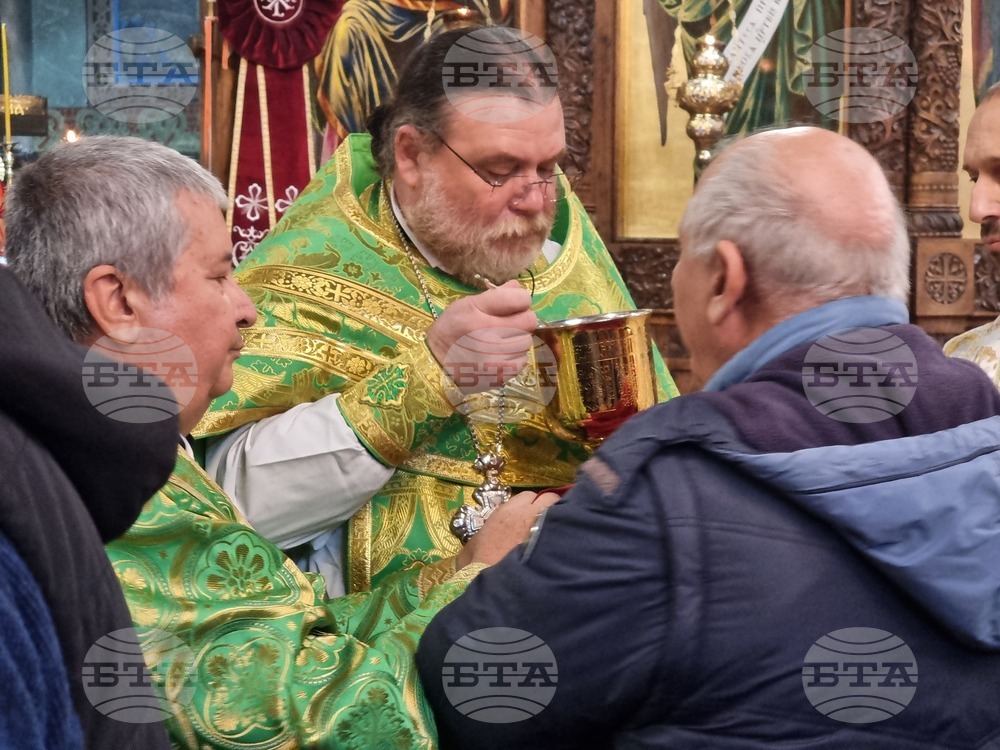 Ямбол - литийно шествие - икона с мощи на свети Николай Мирликийски Чудотворец