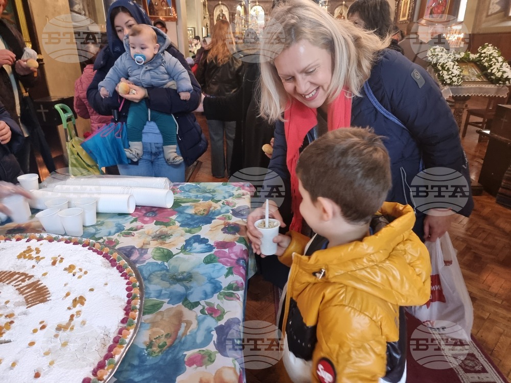 Ямбол - литийно шествие - икона с мощи на свети Николай Мирликийски Чудотворец