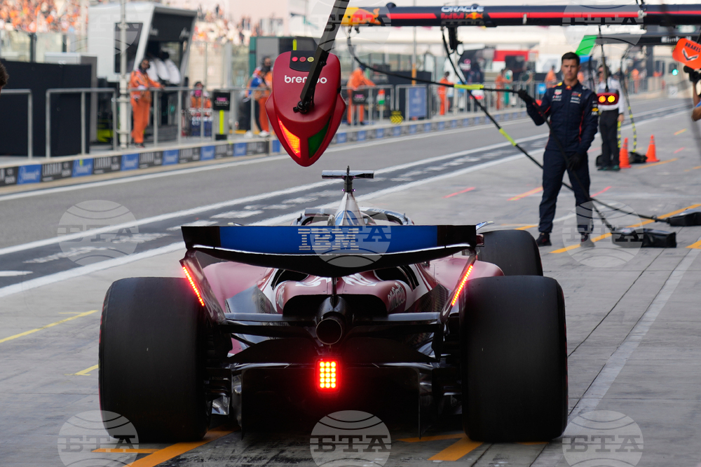 Abu Dhabi F1 GP Auto Racing