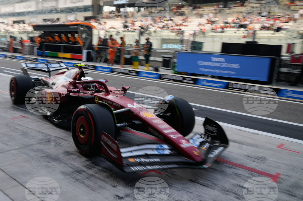 Abu Dhabi F1 GP Auto Racing