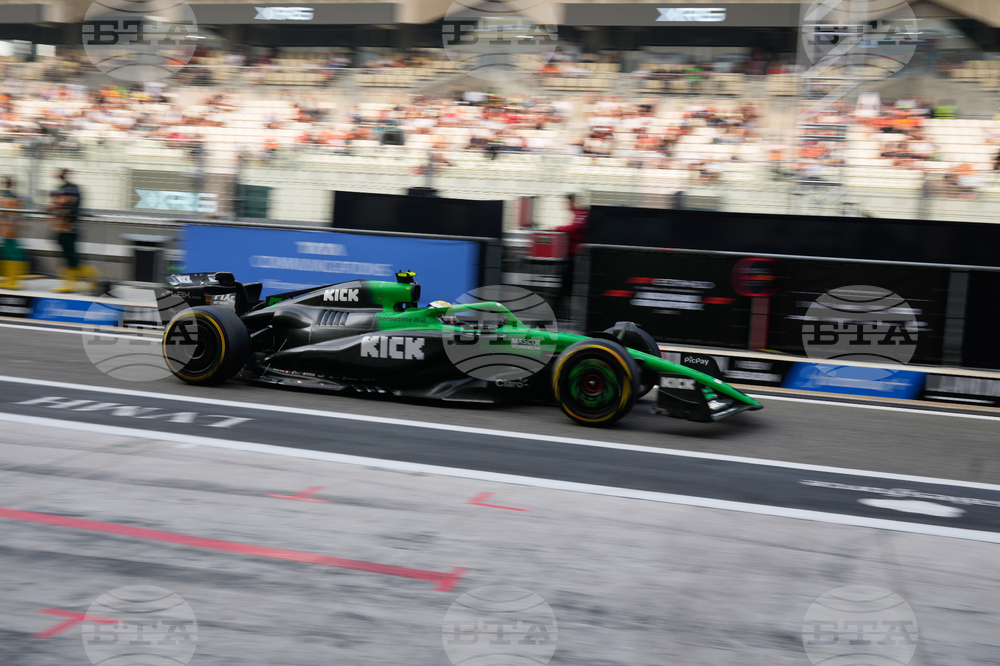 Abu Dhabi F1 GP Auto Racing