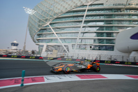 Abu Dhabi F1 GP Auto Racing